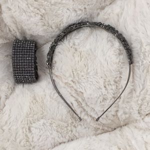 Prom or pageant accessories